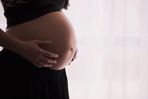 één glas alcohol tijdens zwangerschap kan leiden tot hersenbeschadiging