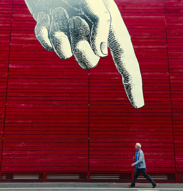 Kwetsbare gezinnen komen niet tijdig in beeld en krijgen niet de juiste hulp.