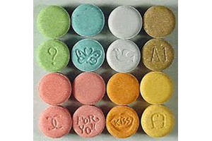 Partydrug MDMA in laatste fase van onderzoek om te worden ingezet als medicijn tegen PTSS