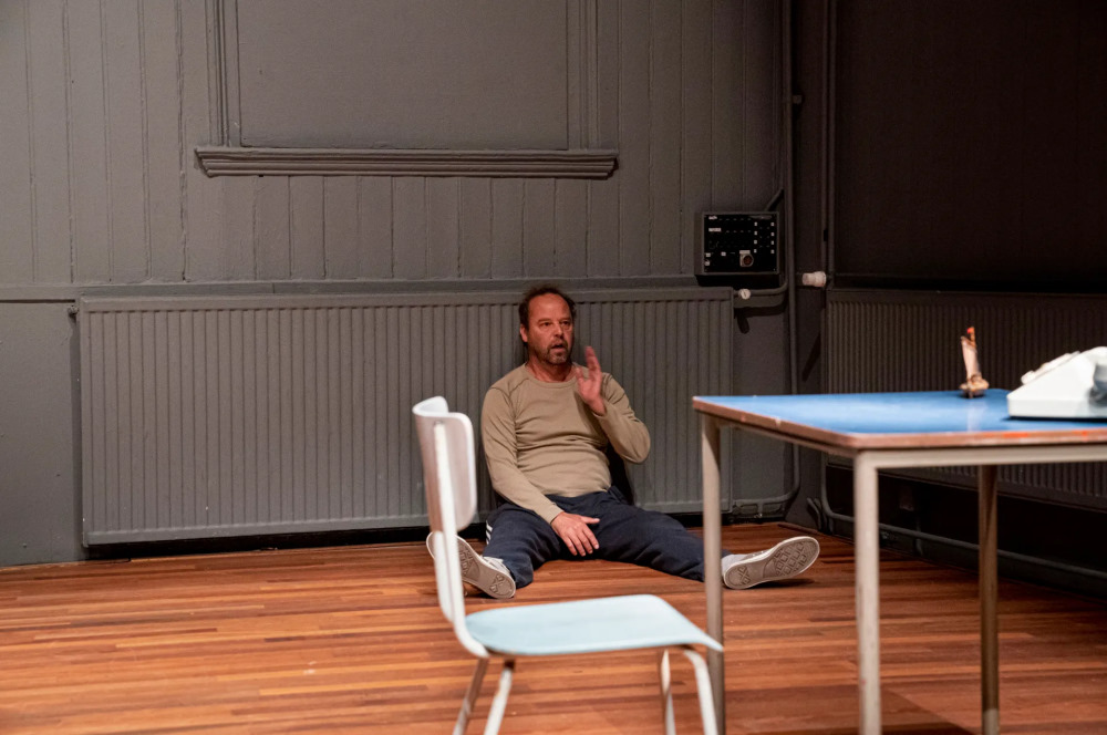 Theatersolo 'Heen': Momenten waar de waan het won van de werkelijkheid